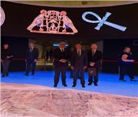 وزير الدفاع النيوزيلندي: مقتنيات متحف الحضارة «ملهاش مثيل»| صور