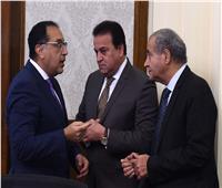 الحكومة توافق للمصريين بالخارج على استيراد سيارة معفاة من الضرائب والرسوم