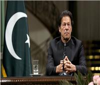 منع رئيس وزراء باكستان السابق من تولي المناصب العامة بعد إدانته ببيع هدايا رسمية