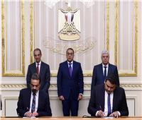 «مدبولي» يشهد توقيع اتفاقية تعاون بين المصرية للاتصالات والمستشفيات الجامعية