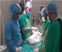 إجراء جراحة دقيقة لطفلة في مستشفى ديرب نجم المركزي بالشرقية 