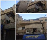 انهيار شرفة عقار وسط الإسكندرية دون إصابات.. والحي يتدخل