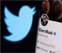 إيلون ماسك يطيح بـ 4 مسؤولين بعد استحواذه على إدارة «تويتر» رسميا