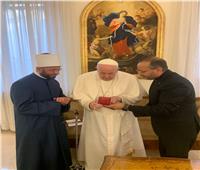 بابا الفاتيكان يستقبل الشيخ أسامة الأزهري