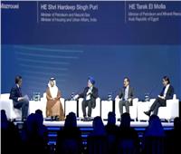 وزير الطاقة الإماراتي: التحديات العالمية تستدعي إعادة النظر الي الغاز 