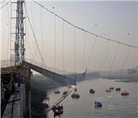 صور | ارتفاع ضحايا جسر الهند لـ141 قتيلا.. واستمرار عمليات الإنقاذ
