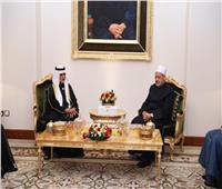 شيخ الأزهر يستقبل وزير التسامح والتعايش الإماراتي بمقر إقامته في البحرين 