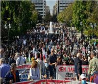 مواجهات بين المتظاهرين والشرطة خلال احتجاجات على التضخم في اليونان