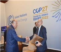 سامح شكري يلتقي المدير التنفيذي ل UNFCCC على هامش قمة المناخ