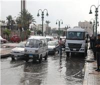 رفع تجمعات الأمطار والاستعداد لموجة الطقس السيء في الإسكندرية | صور