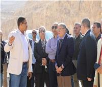 محافظ المنيا يتفقد مشروعات المبادرة الرئاسية «حياة كريمة» بأبوقرقاص