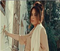 ياسمين نيازي تطرح أحدث أغانيها «بروحلك»| فيديو