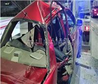 إصابة 4 أشخاص في حادث تصادم سيارة ملاكي بعامود إنارة بأسيوط| صور 
