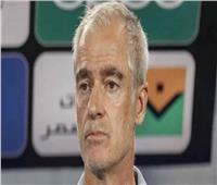 روي أجواش يهنئ لاعبي الزمالك بالفوز على المصري
