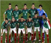 لوزانو على رأس تشكيل المكسيك أمام الأرجنتين في كأس العالم 2022