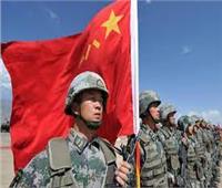 الجيش الصيني يبعد طرادا أمريكيا قرب بحر الصين الجنوبي