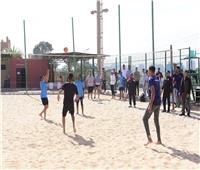 112 طالبًا وطالبة يشاركون في بطولة الكرة الشاطئية بجامعة سوهاج