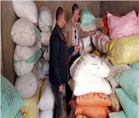 تموين الإسكندرية تضبط أرز شعير بأحد المخازن قبل بيعه في السوق السوداء