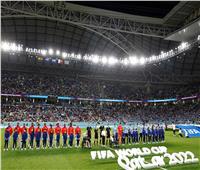 نجم أوروجواي يحطم جهاز تقنية الفيديو عقب وداع كأس العالم | شاهد