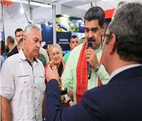 الرئيس الفنزويلي يتفقد الجناح المصري بالمعرض الدولي للسياحة FITVEN22