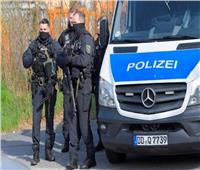 اعتقال 25 شخصًا للاشتباه في انتمائهم لجماعات يمينية متطرفة بألمانيا 