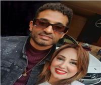 عمرو سعد يخطف الأنظار في أحدث ظهور مع زوجته