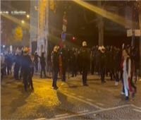 خاص.. شرطة باريس تفرق الجماهير بالغاز المسيل للدموع| فيديو وصور