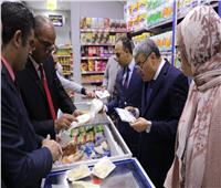 محافظ المنيا يقود حملة تموينية مكبرة لضبط الأسعار ورصد محتكري السلع