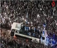 شاهد| استقبال جماهيري حاشد لبطل المونديال في شوارع العاصمة الأرجنتينية