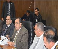 محافظ شمال سيناء يطالب بالإعلان عن أسعار السلع والمواد الغذائية والمنتجات المتنوعة بالأسواق