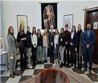 سفارتنا ببوخارست تنظم معرضا فنيا لتعزيز التبادل الثقافي بين البلدين