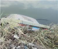 الإنقاذ النهري ينتشل سيارة وقائدها من ترعة الإسماعيلية | صور 