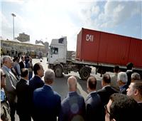 بالتفاصيل.. رئيس الوزراء يتابع إجراءات الإفراج الجمركي بميناء الإسكندرية | صور  