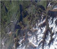 الأقمار الصناعية تكشف النقص الواضح في الثلوج بجبال الألب السويسرية