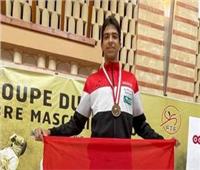 أحمد هشام يتوج ببرونزية كأس العالم لشباب سلاح السيف بالمجر 
