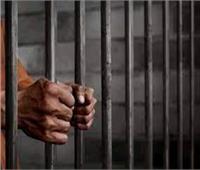 السجن 5 سنوات لسائق سرق طالب بالإكراه بالطريق العام في الإسكندرية