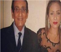 ريم البارودي تنهار في جنازة والدها بمسجد السلام