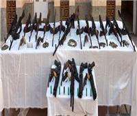 الأمن العام يضبط 24 عنصرًا إجراميًا بـ27 قطعة سلاح ناري في أسيوط