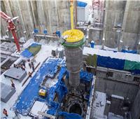 «روساتوم» تثبت هيكل أكبر مفاعل للأبحاث في العالم بمدينة ديميتروفجراد الروسية