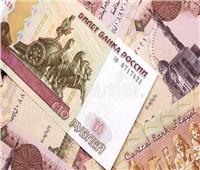 خبراء: انخفاض الدولار أبرز مكاسب اعتماد الروبل والجنيه بين مصر وروسيا