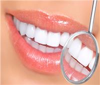 أطباء يحذرون من 6 عادات تضر بصحة الأسنان