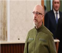 أنباء عن حملة إقالات جديدة مرتقبة في محيط زيلينسكي تشمل وزير الدفاع