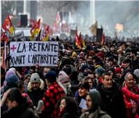 شلل في قطاع الكهرباء بفرنسا بسبب الإضرابات لرفع سن التقاعد  