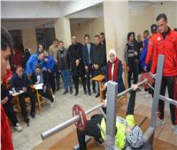 رئيس جامعة دمياط يفتتح بطولة كأس مصر لرفع الأثقال للمكفوفين