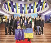 قمة كييف الأوروبية تمد أجل المعركة .. الحرب مستمرة حتى آخر جندي أوكراني