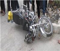 مصرع شاب في حادث انقلاب دراجة بخارية بـ«صحراوي قنا»