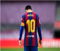 مدافع برشلونة يستعيد ذكرياته مع ميسي.. «الأفضل دون منازع»