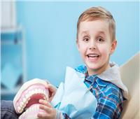 للأطفال دون سن السادسة.. فيتامينات مهمة لحماية الأسنان من التسوس 