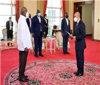 سفير مصرالجديد بأوغندا يسلم أوراق اعتماده للرئيس الأوغندي