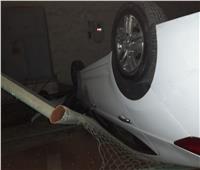سقوط سيارة ملاكي مسرعة من أعلى كورنيش النيل بـ«بني سويف»| بالصور